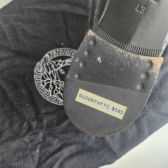 Vintage Versace Men\'s Black Leather Dress Shoes